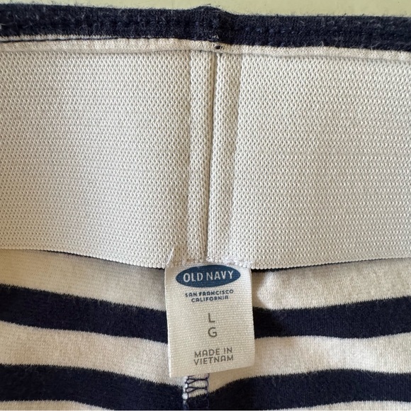Old Navy Brand Navy and White Striped Midi Skirt - Size Large - Picture 4 of 5